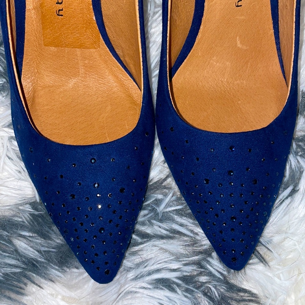 Chinese Laundry Navy heels - Picture 3 of 3
